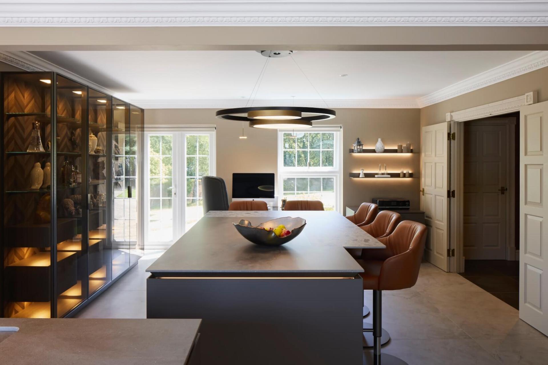 London Design Awards Winner - Sway Country Home Kitchen
