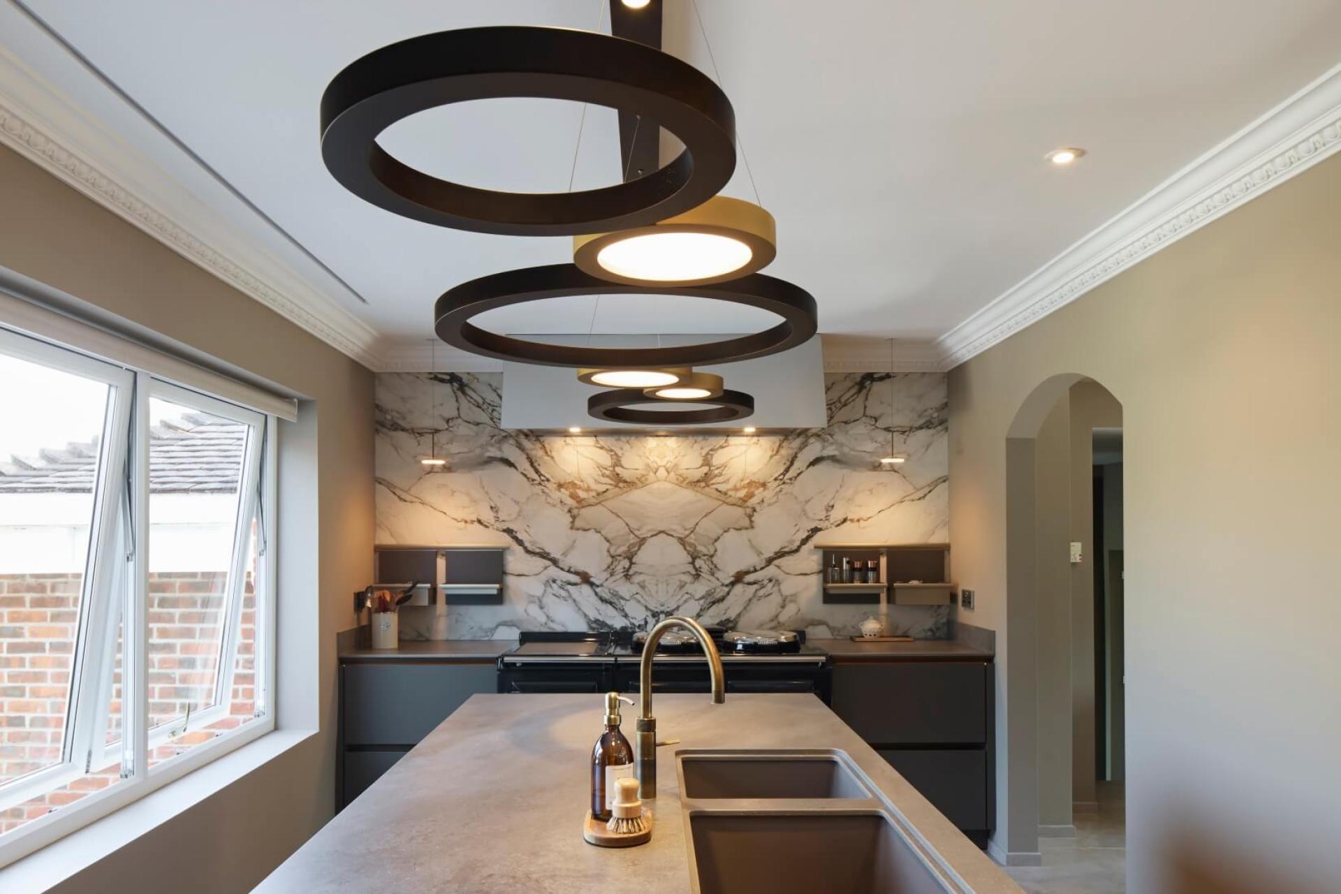 London Design Awards Winner - Sway Country Home Kitchen