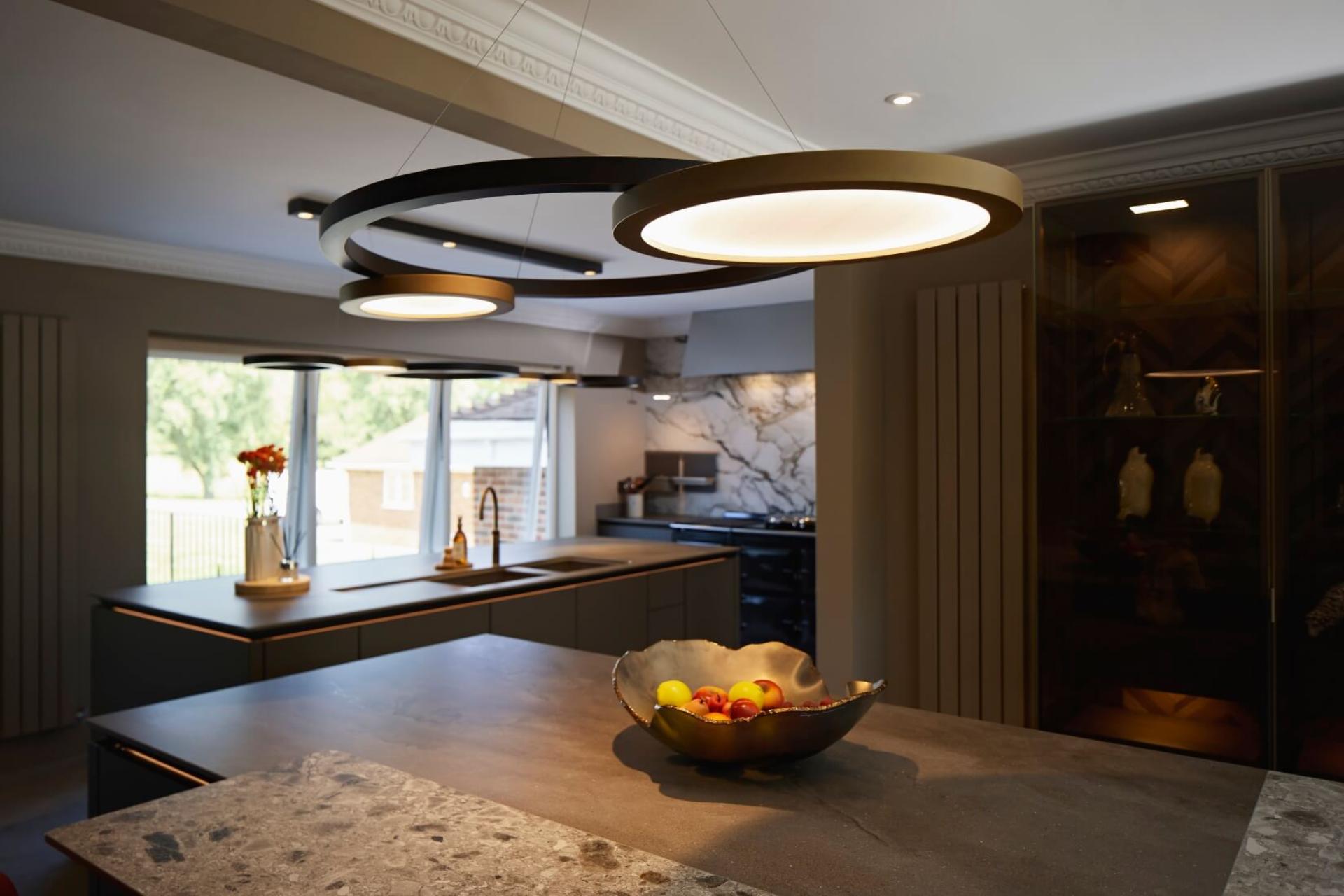London Design Awards Winner - Sway Country Home Kitchen