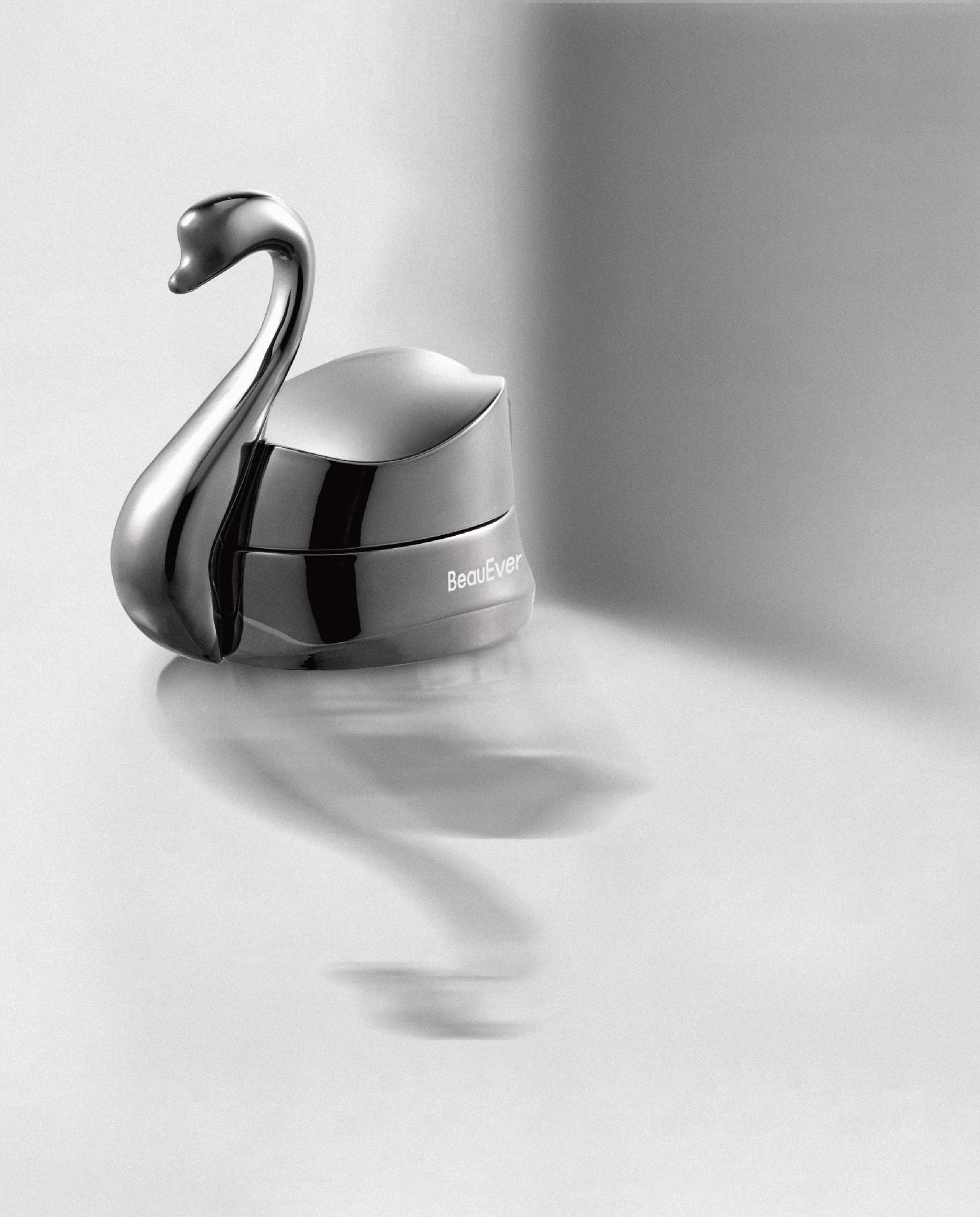 London Design Awards Winner - BeauEver Neck-Jawline Sculpting Cream 