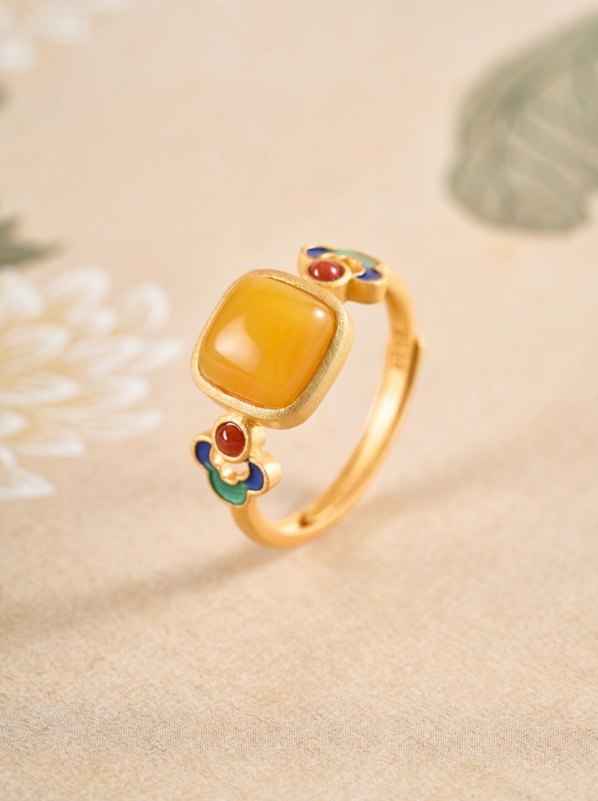 London Design Awards Winner - MiNi Amber Ring