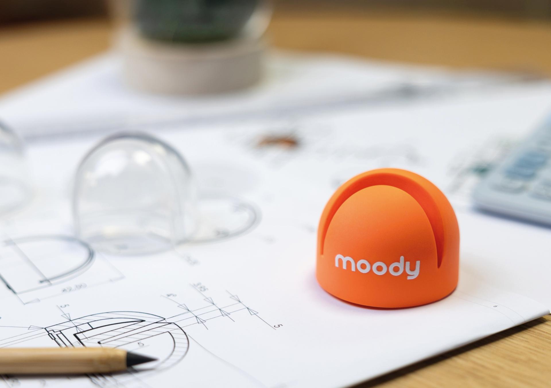 London Design Awards Winner - Moody
