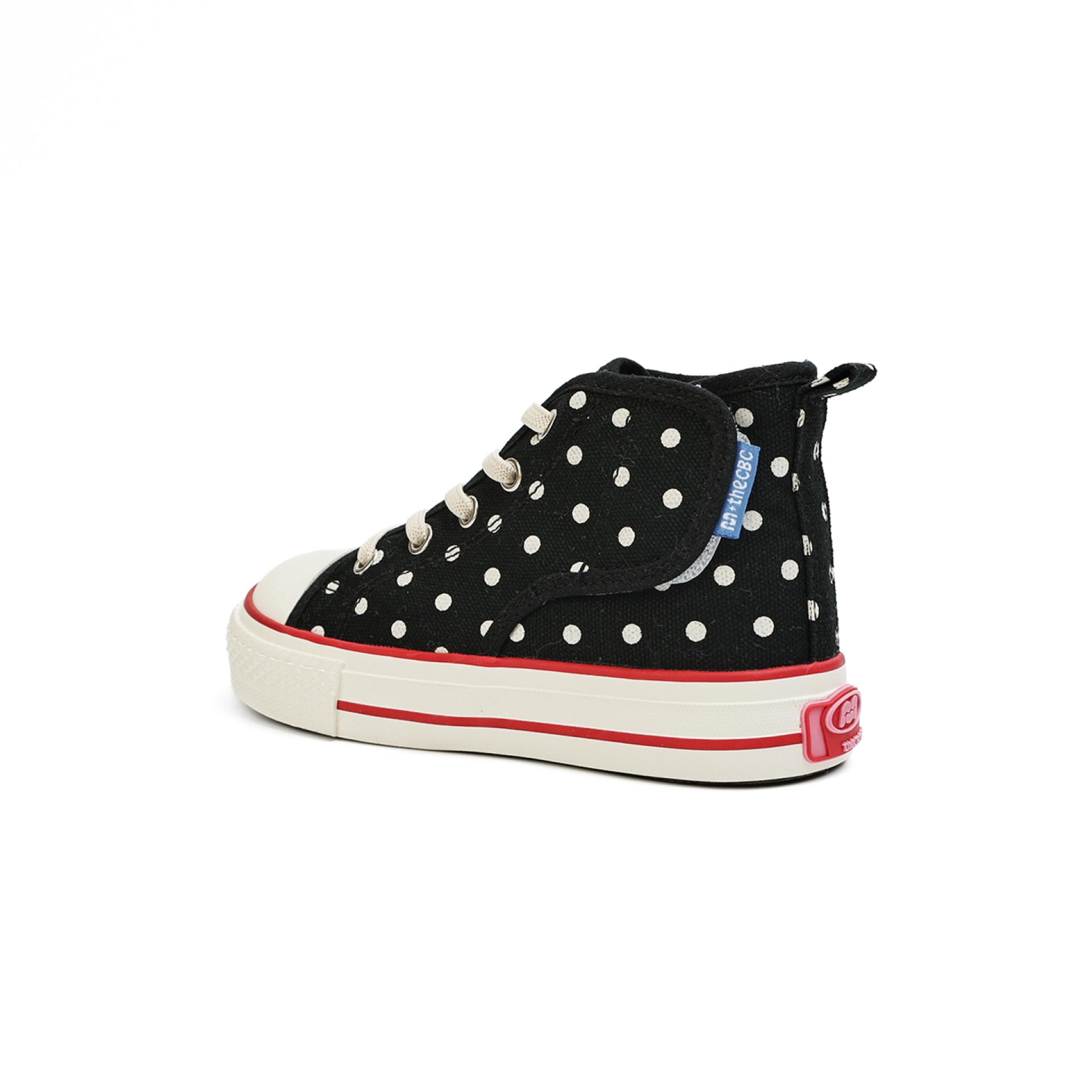 London Design Awards Winner - 5-Dimensional Professional Kids Skate Shoes
