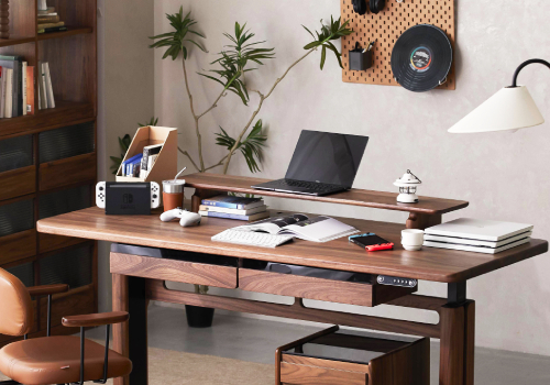 London Design Awards - Yunqi Height-Adjustable Desk pro