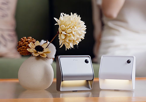 London Design Awards - Rechargeable Smart Linkage Kick Light 