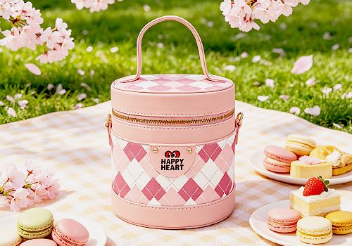 London Design Awards - Kotex × Charles Heart Limited Edition Cylindrical Bucket Bag